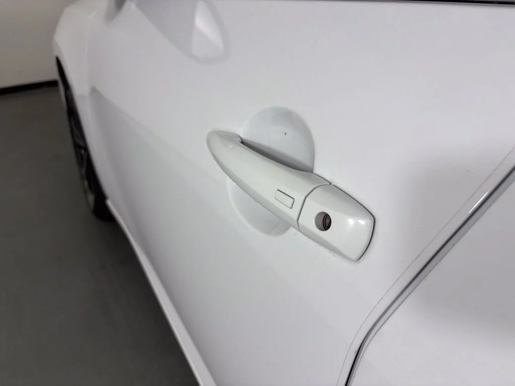Used 2022 White Nissan SV image 10