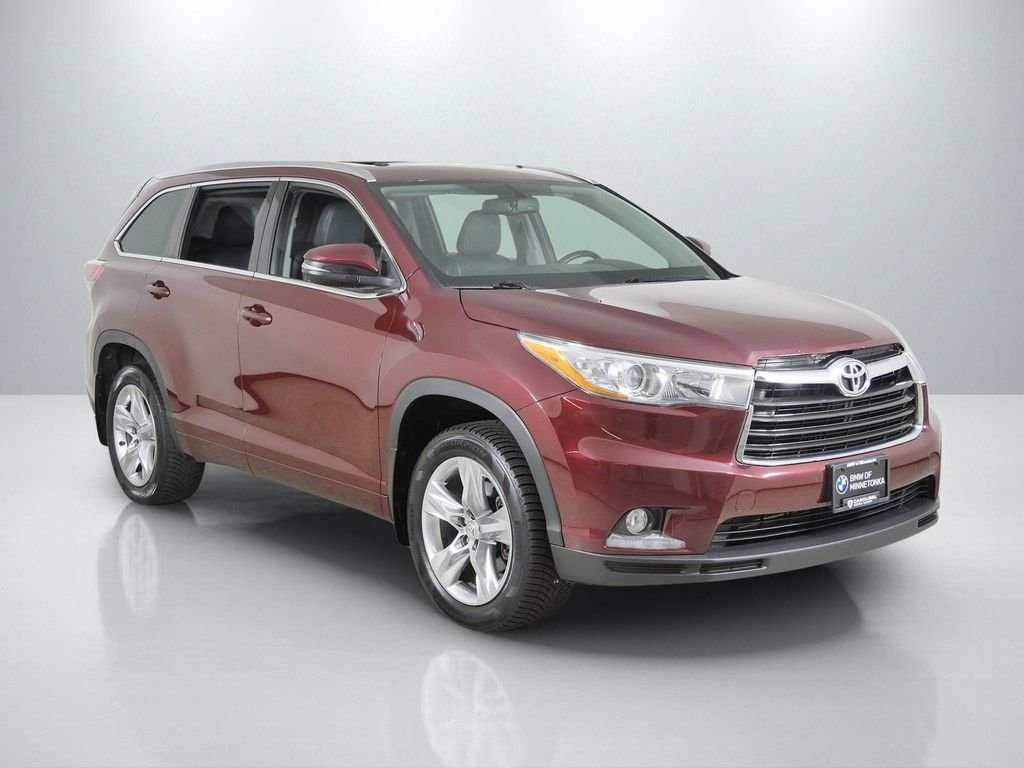 Used 2015 Red Toyota Limited image 8