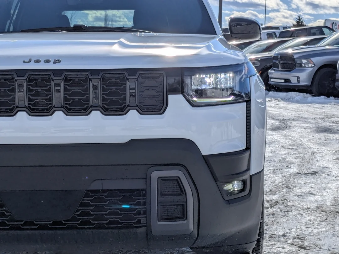 New 2026 White Jeep Laredo - - 4x4 - Customer Preferred Pkg 23F - Compact Spare Tire & More! image 10