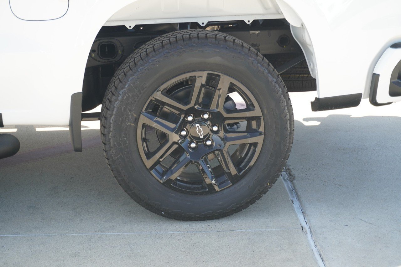 2026 Chevrolet Silverado 1500 Custom - Photo 16