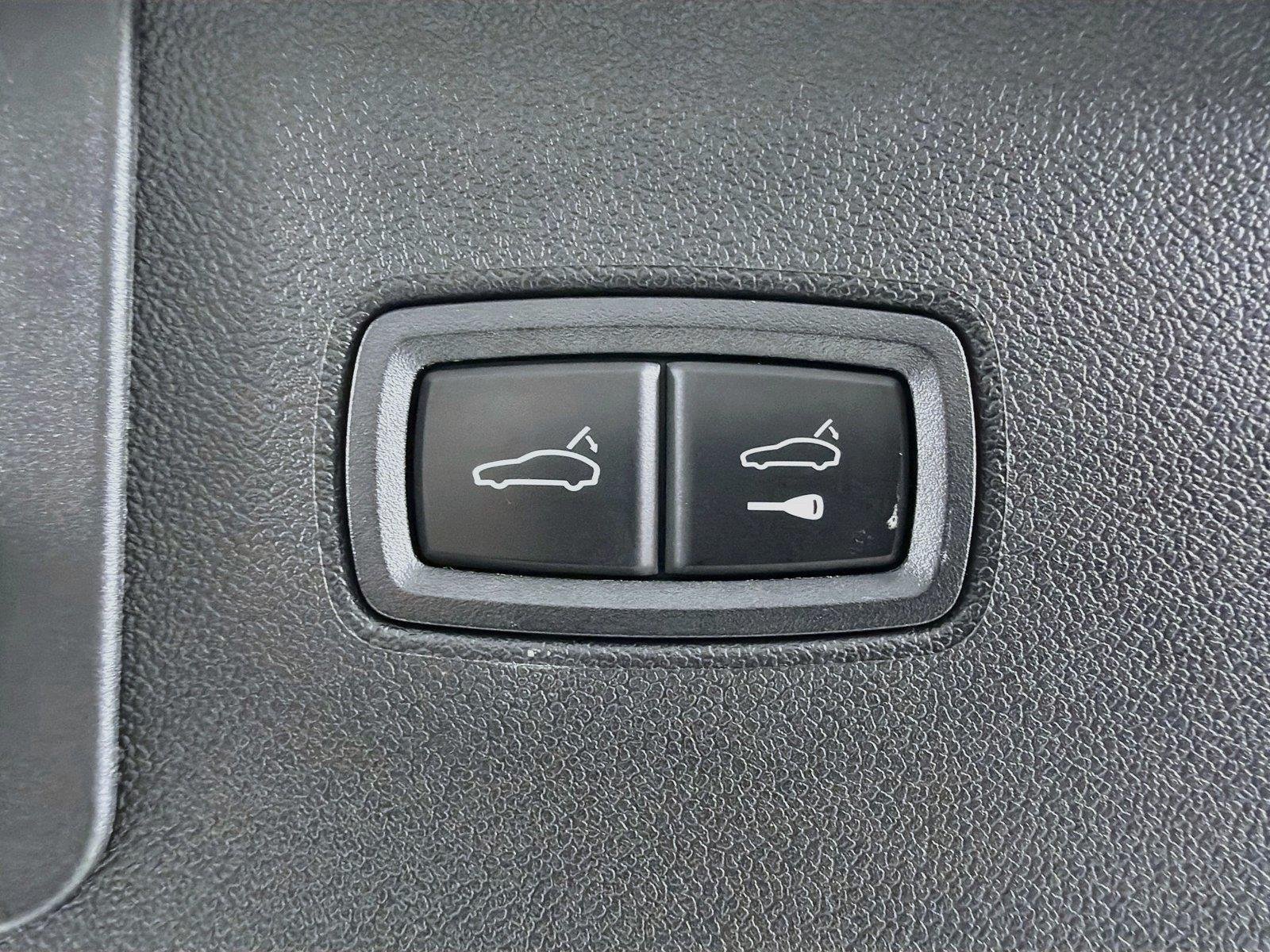 Used 2023 White Porsche Base image 24