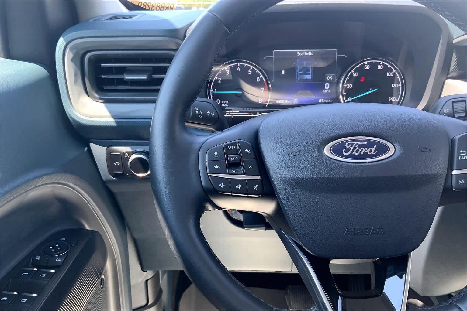 Used 2024 Cactus Gray Ford LARIAT Advanced image 24