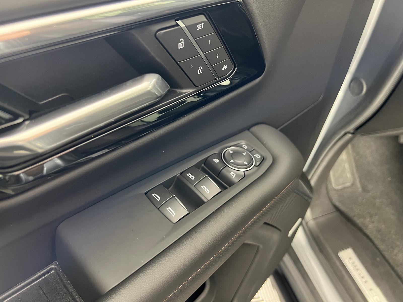 Used 2025 Sterling Gray Metallic Chevrolet High Country image 7