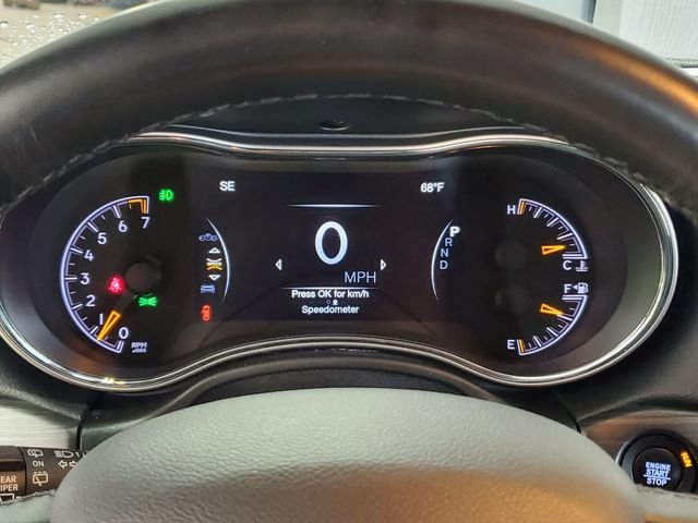 Used 2022 White Jeep Laredo E image 20