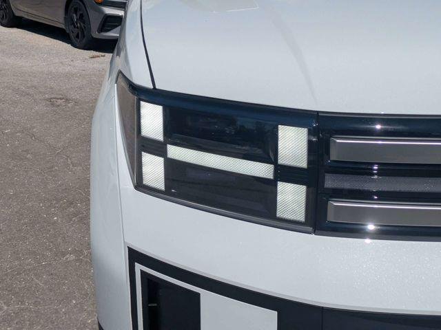 New 2026 White Hyundai SE image 9