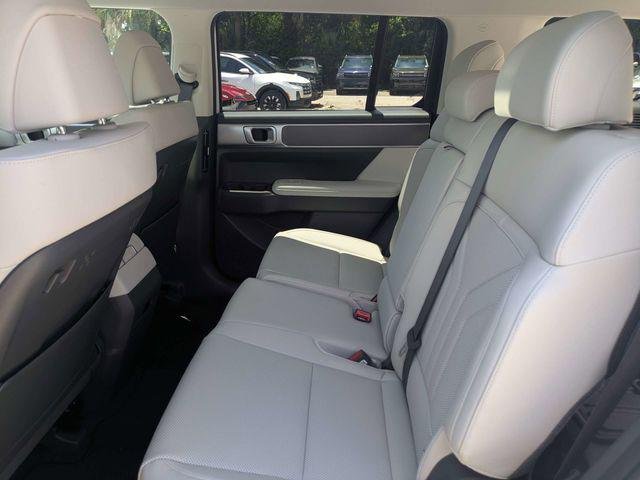New 2026 White Hyundai SEL FWD image 13