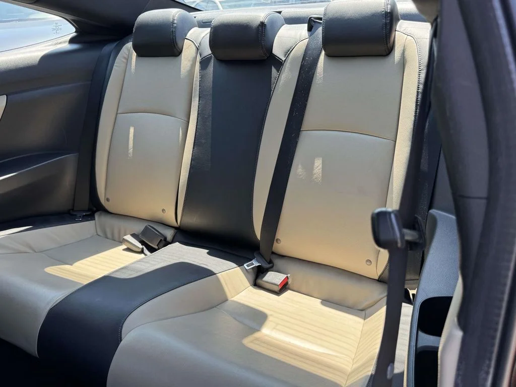 Used 2016  Honda Touring image 15