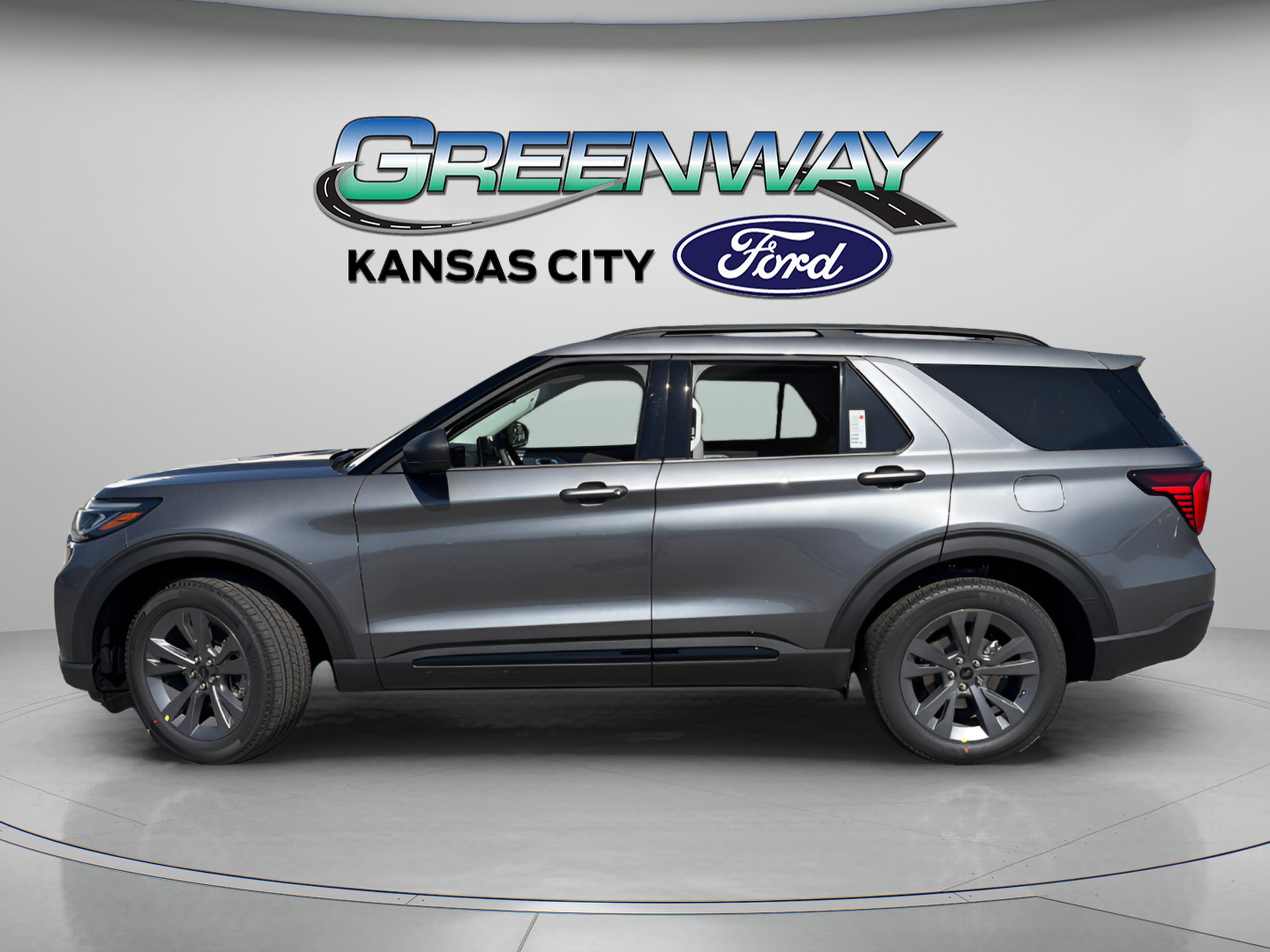 Used 2026 Carbonized Gray Metallic Ford Active image 5