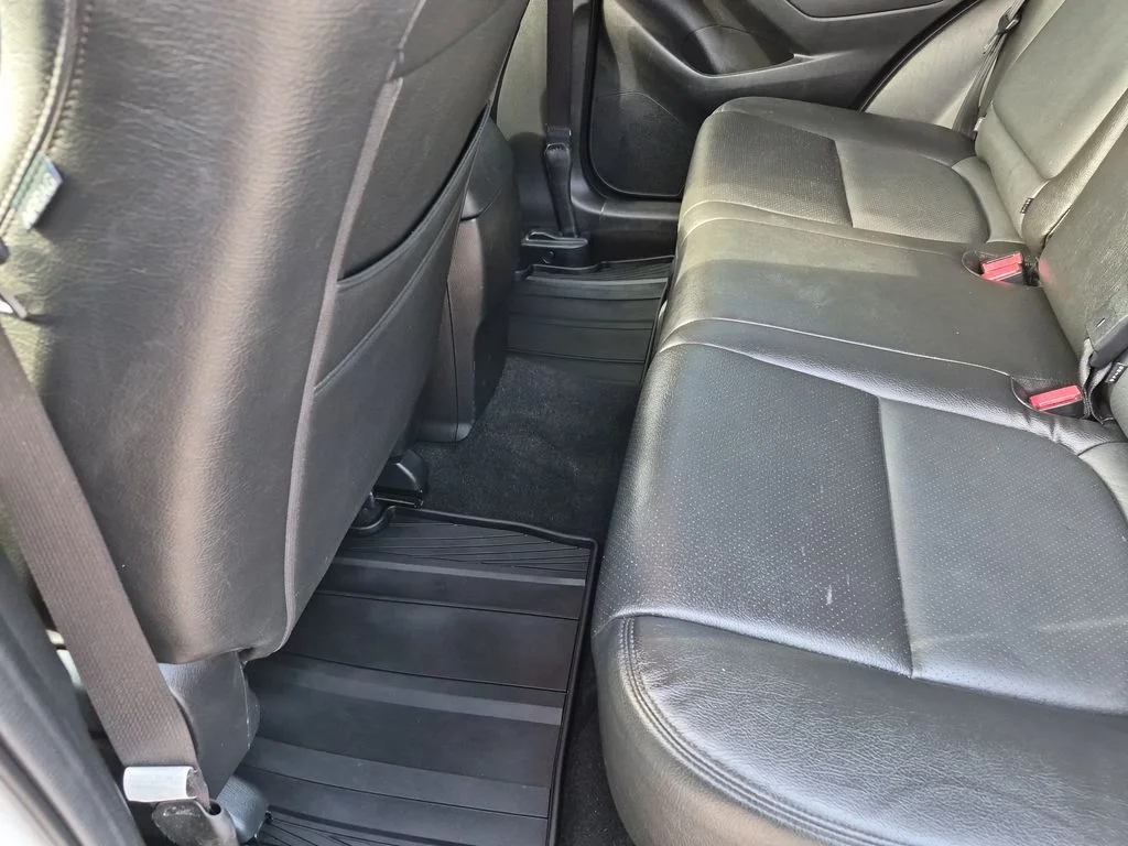 Used 2016 White Mazda Sport image 33