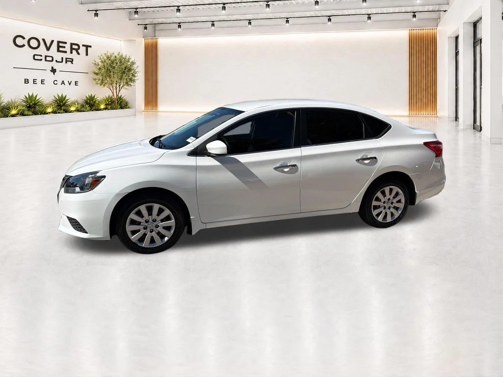 Used 2018 White Nissan S image 5