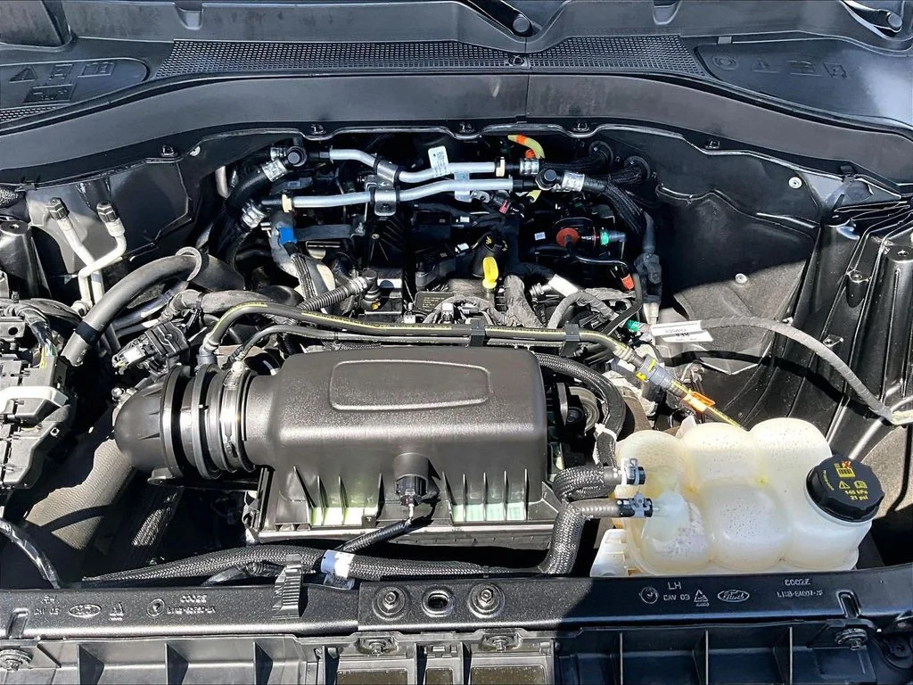 Used 2023 Gray Ford XLT image 31