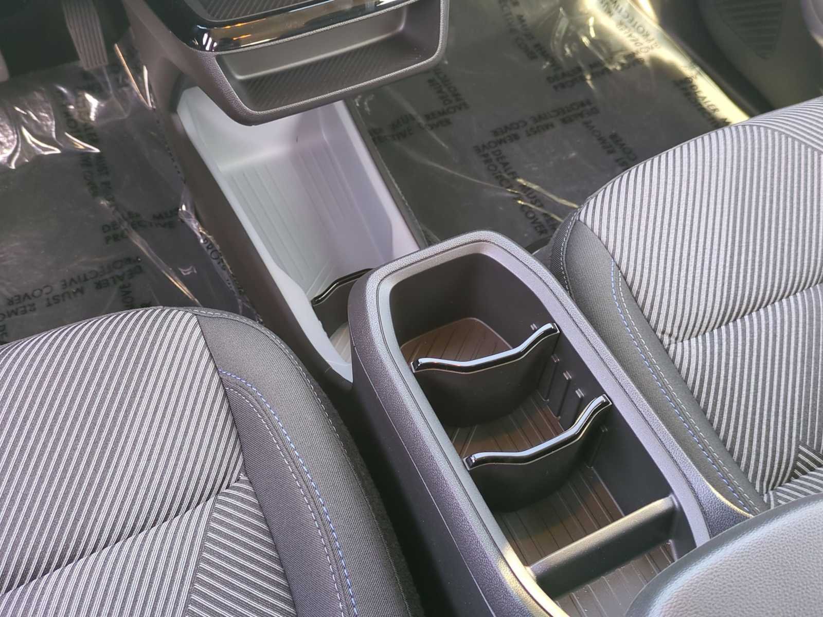 2027 Chevrolet Bolt LT - Photo 18