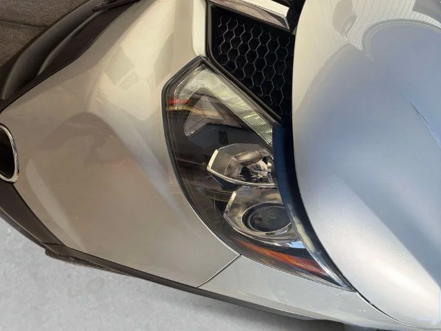 Used 2019 Silver Nissan SL image 11