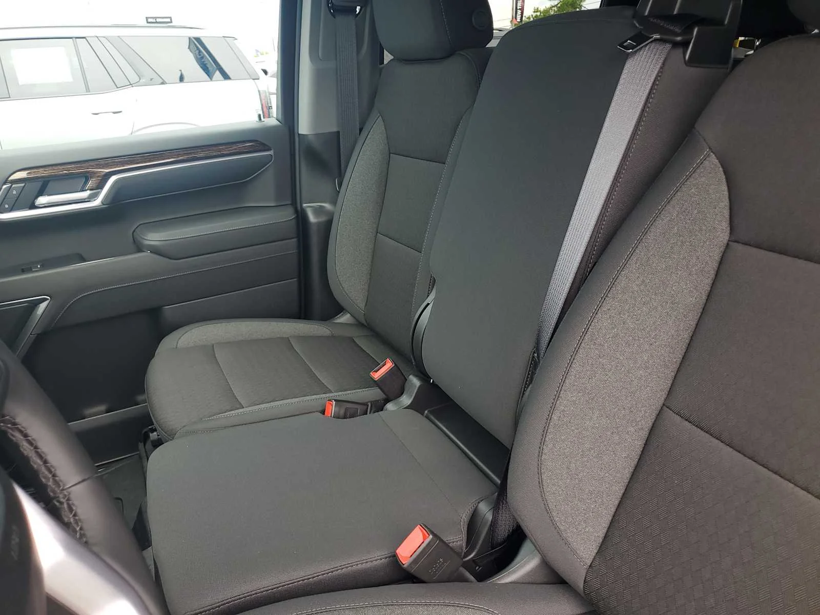 New 2026 Onyx Black GMC Elevation image 23