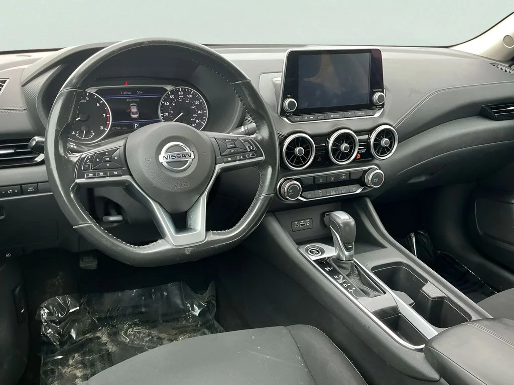 Used 2022 Gray Nissan SV image 23