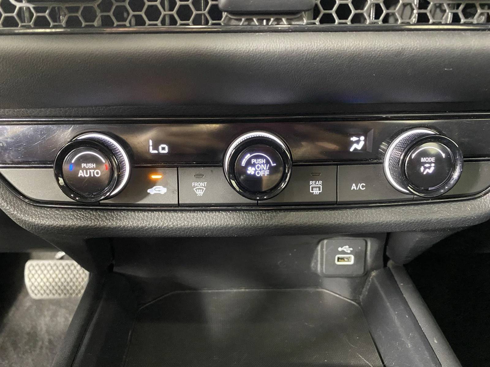 Used 2024 Modern Steel Metallic Honda LX image 20