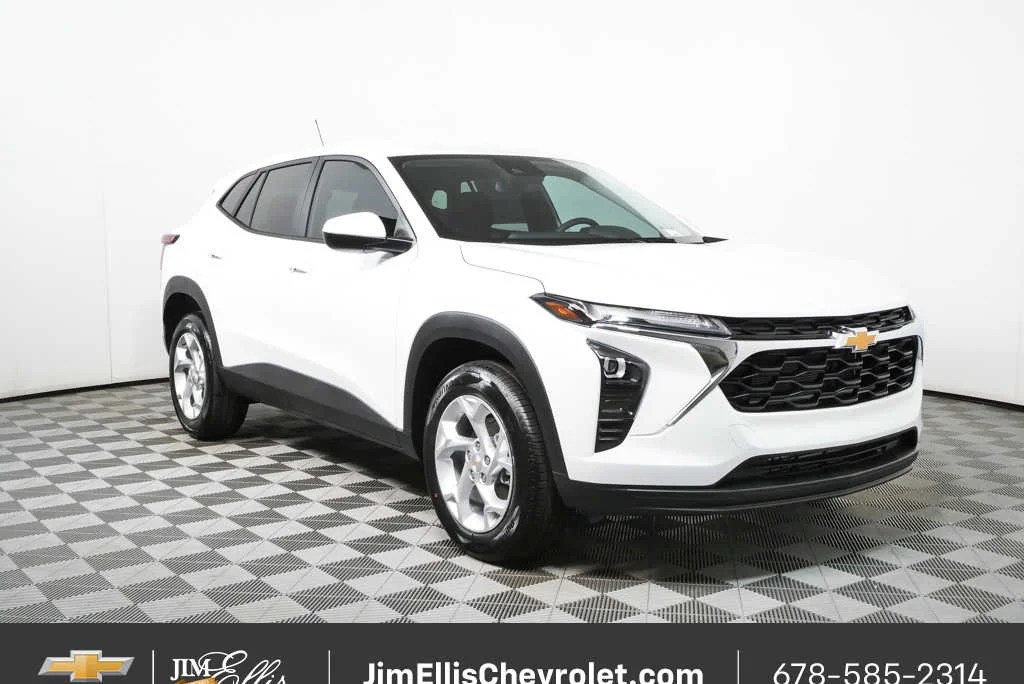 2026 Chevrolet Trax LS's photo