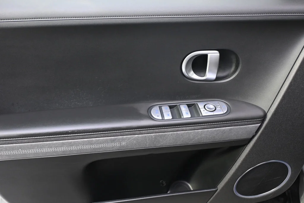 Used 2023 Grey Hyundai SEL image 22