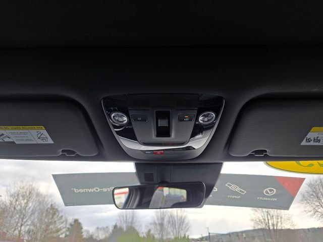Used 2025 Black Kia X-Line image 25