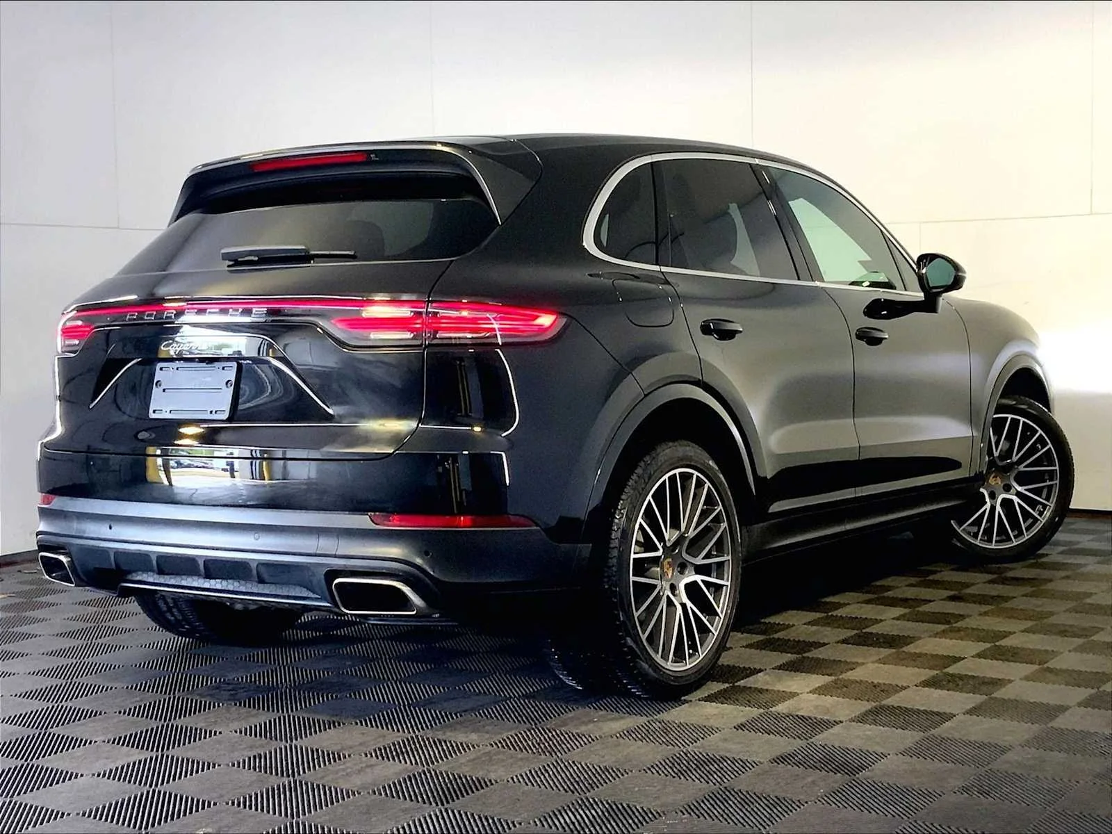 Certified Used 2023 Chromite Black Metallic Porsche  image 7