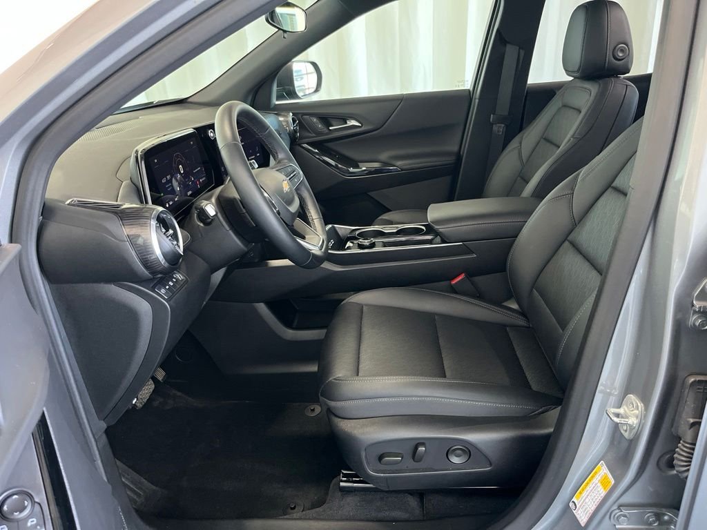 Used 2026 Gray Chevrolet LT image 3