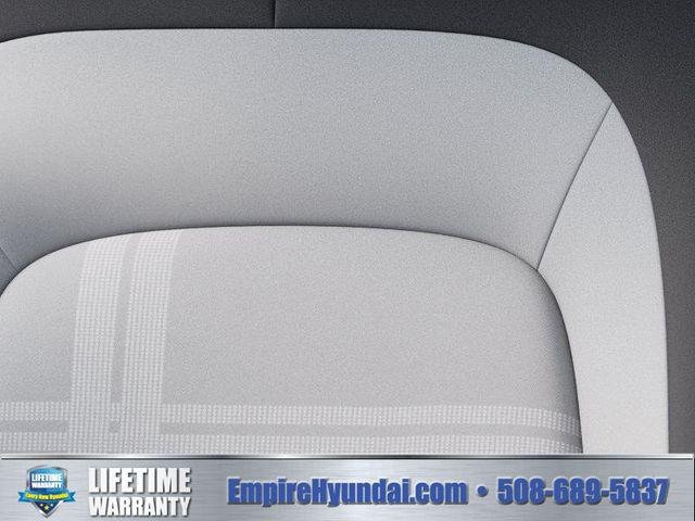 New 2026 Shimmering Silver Hyundai SEL image 17