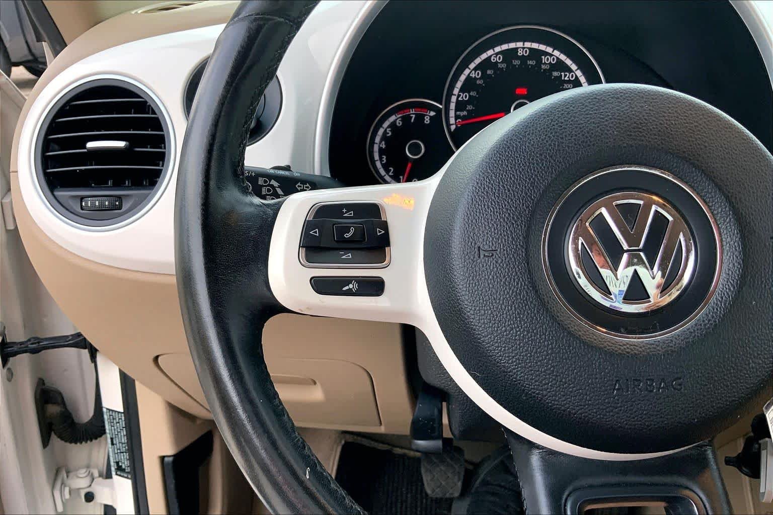 Used 2014 Candy White Volkswagen 2.5L image 20