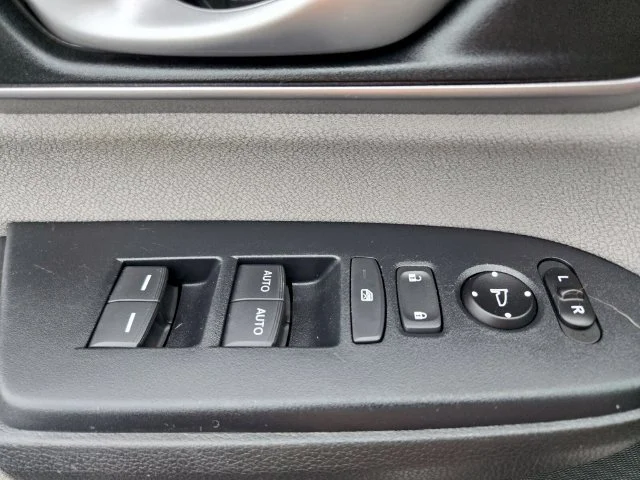 Used 2018 Blue Honda EX image 35