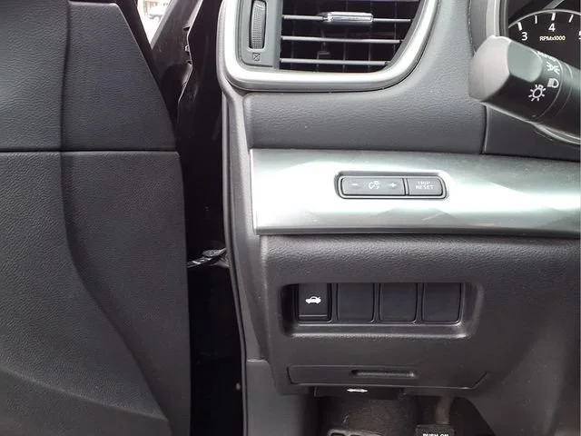 Used 2023 Black Nissan SV Xtronic CVT image 13