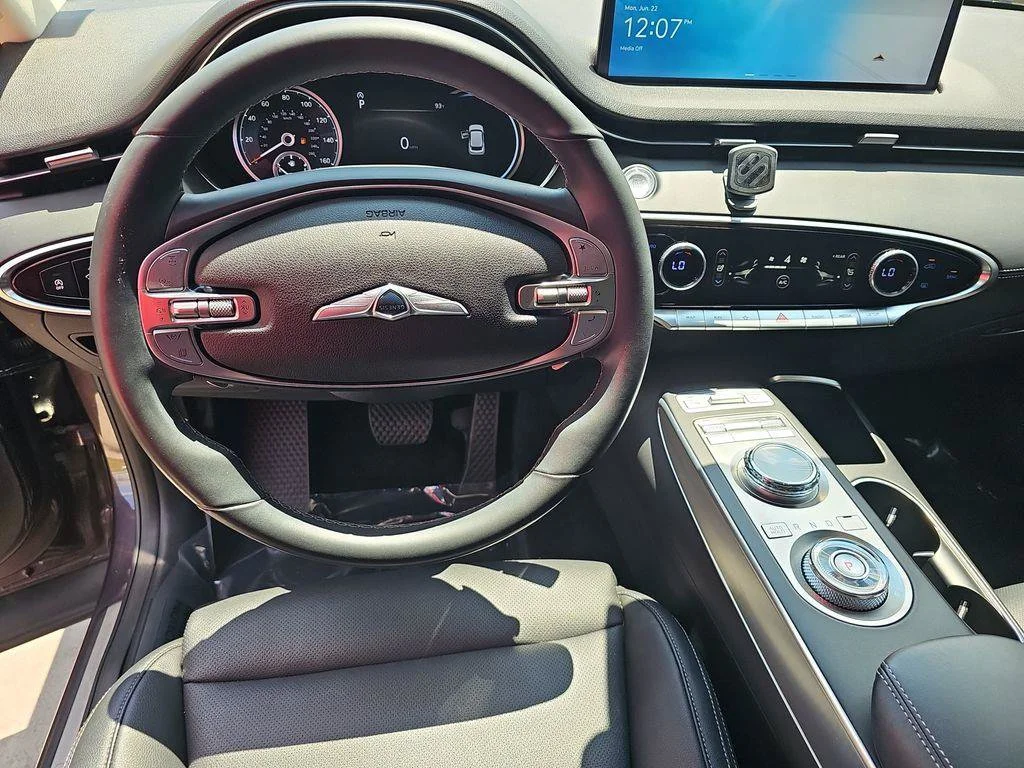 Used 2022 Red Genesis 2.5T image 15