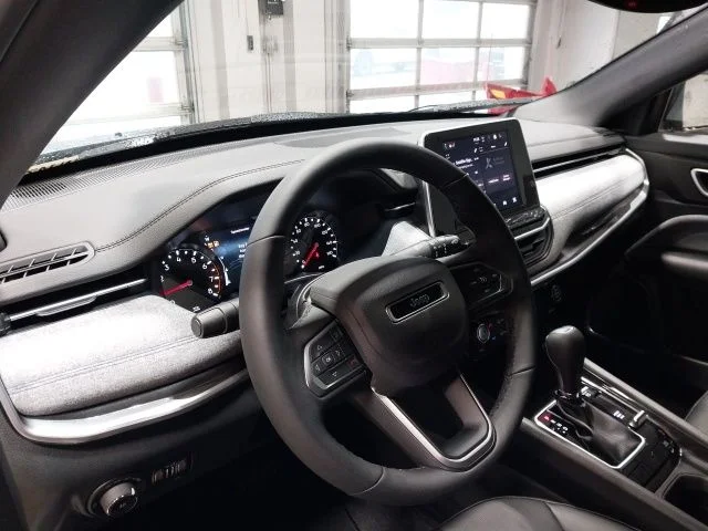 New 2026 Black Jeep Latitude image 5