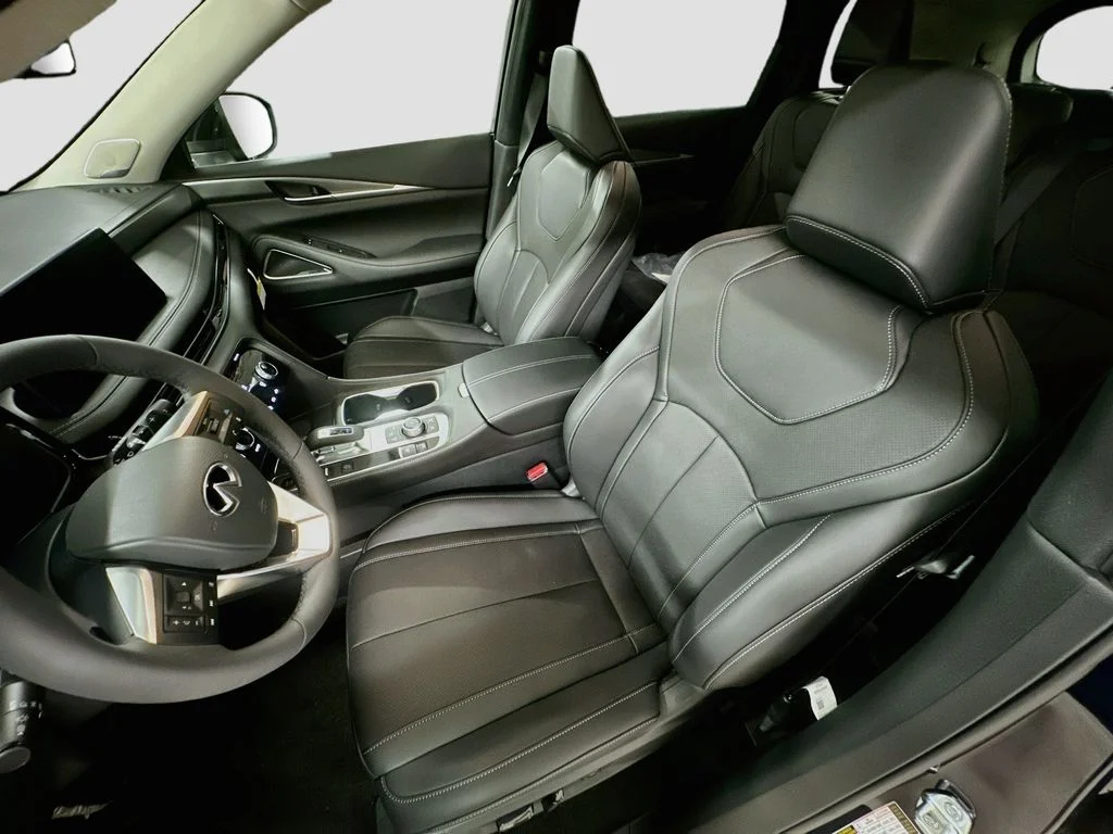 New 2027 GRAND BLUE INFINITI LUXE image 5
