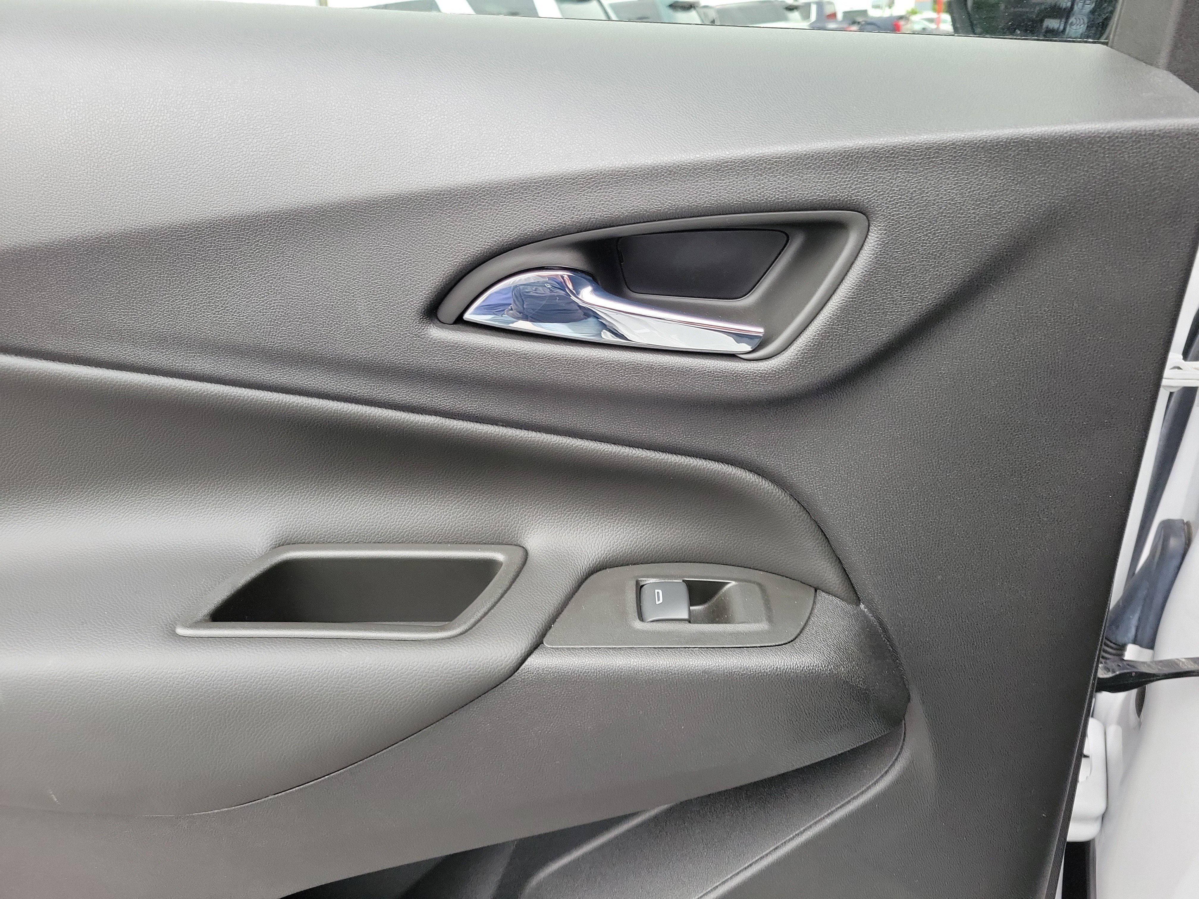 Used 2022 Summit White Chevrolet LT image 11