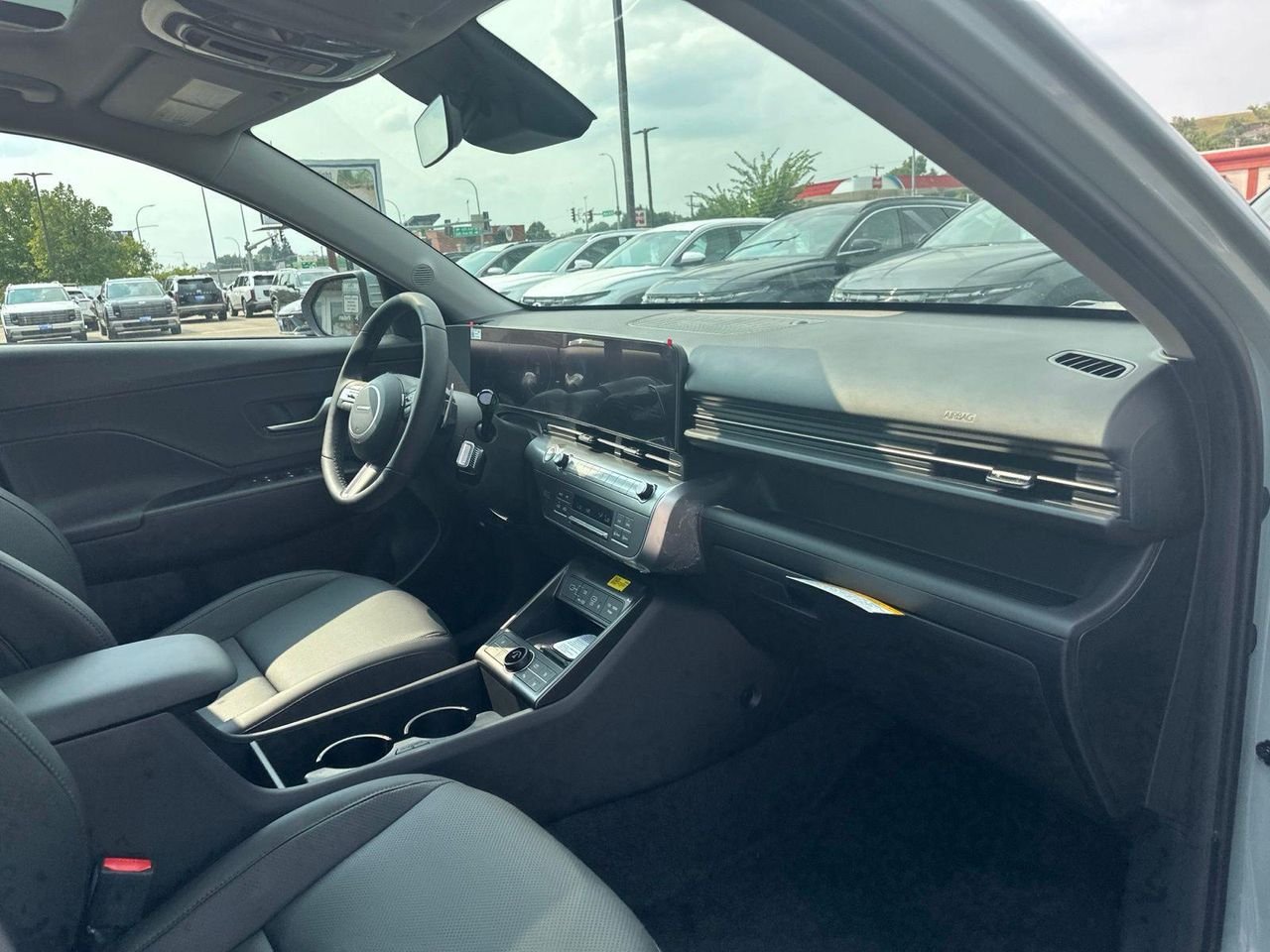 New 2027 Green Hyundai Limited AWD image 32