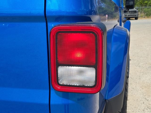 New 2026 Hydro Blue Pearl-Coat Exterior Paint Jeep Sport S image 8