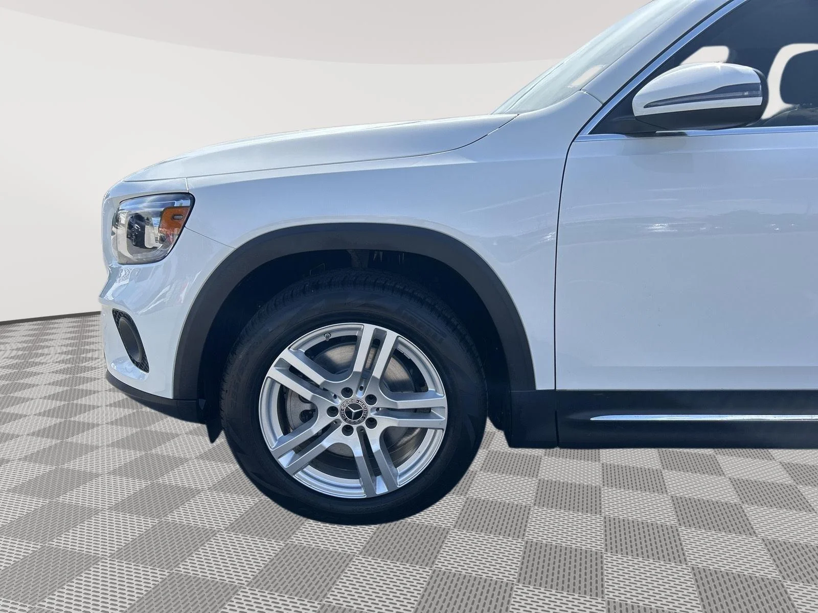 Used 2022 Polar White Mercedes-Benz GLB 250 image 9