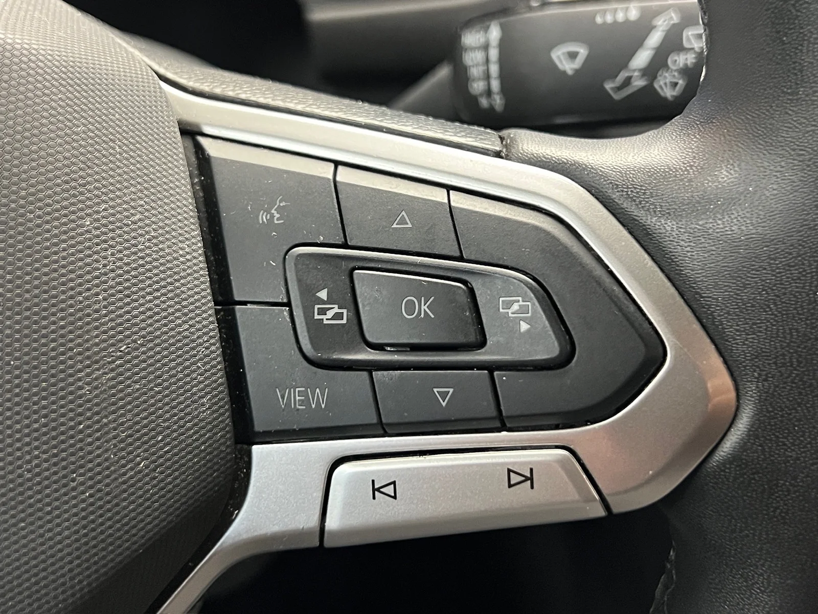 Used 2024 Platinum Gray Metallic (2r2r) Volkswagen Wolfsburg Edition 4Motion image 13
