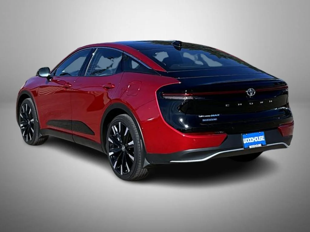 2026 Toyota Crown Platinum - Photo 7