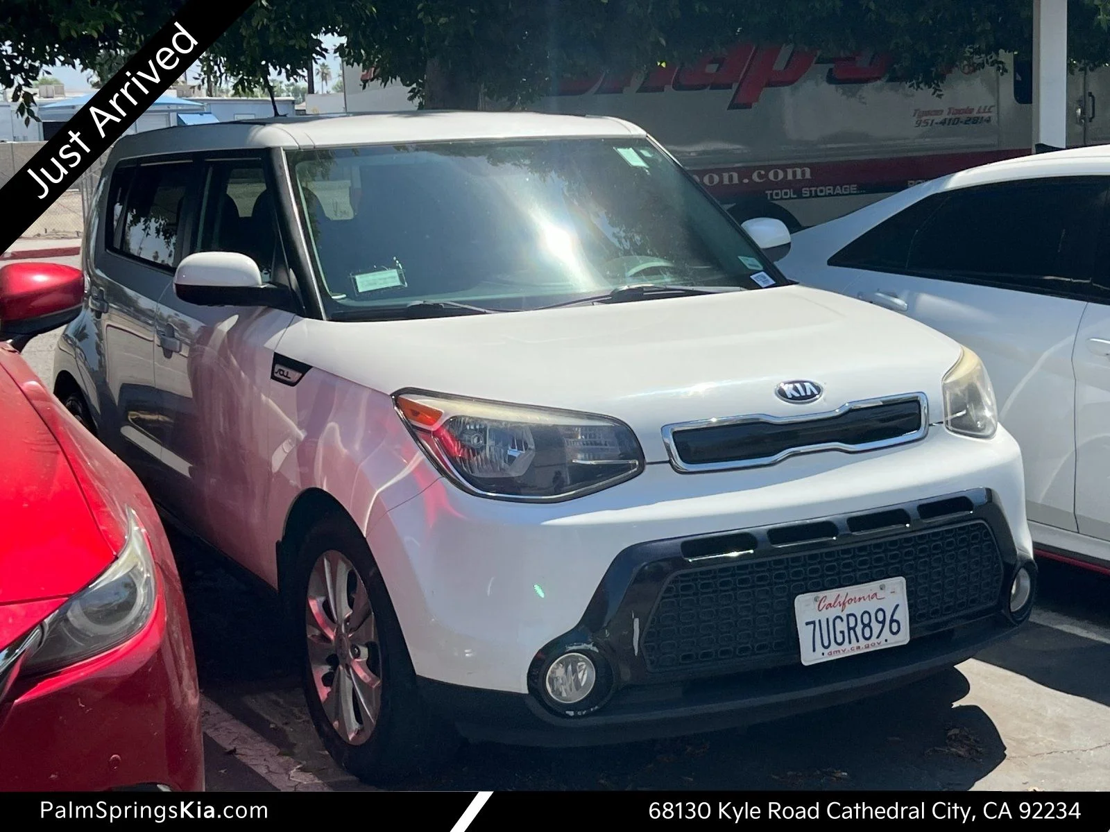 Used 2016 White Kia Plus image 1