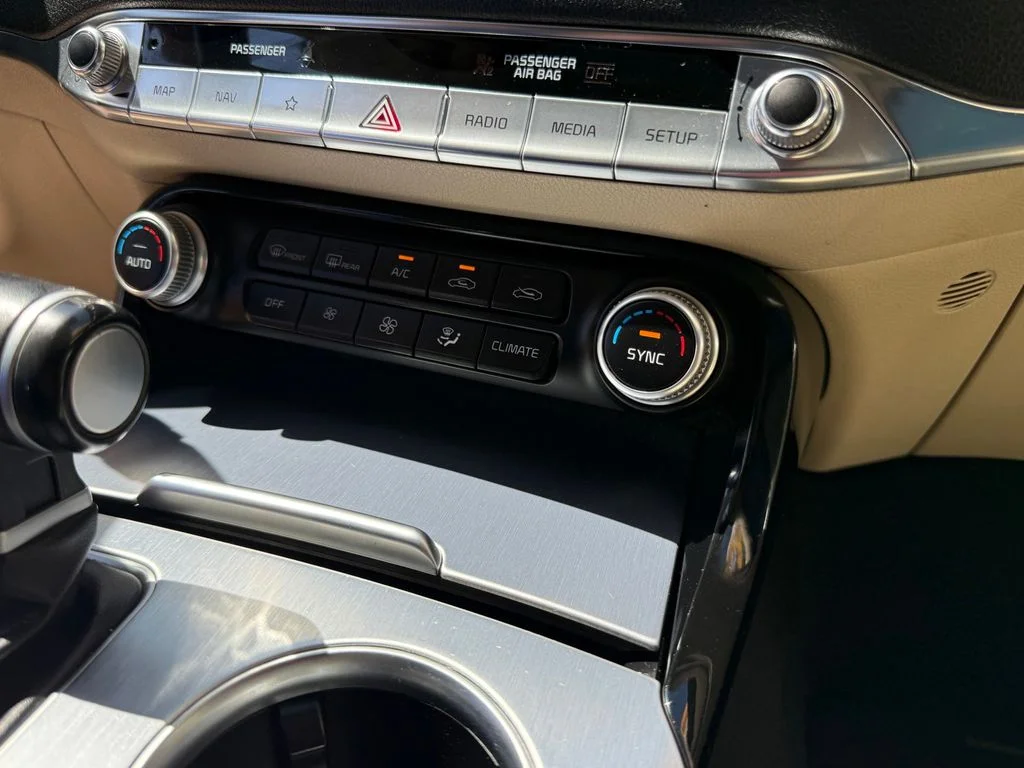 Used 2022 Ascot Green Kia GT1 image 30