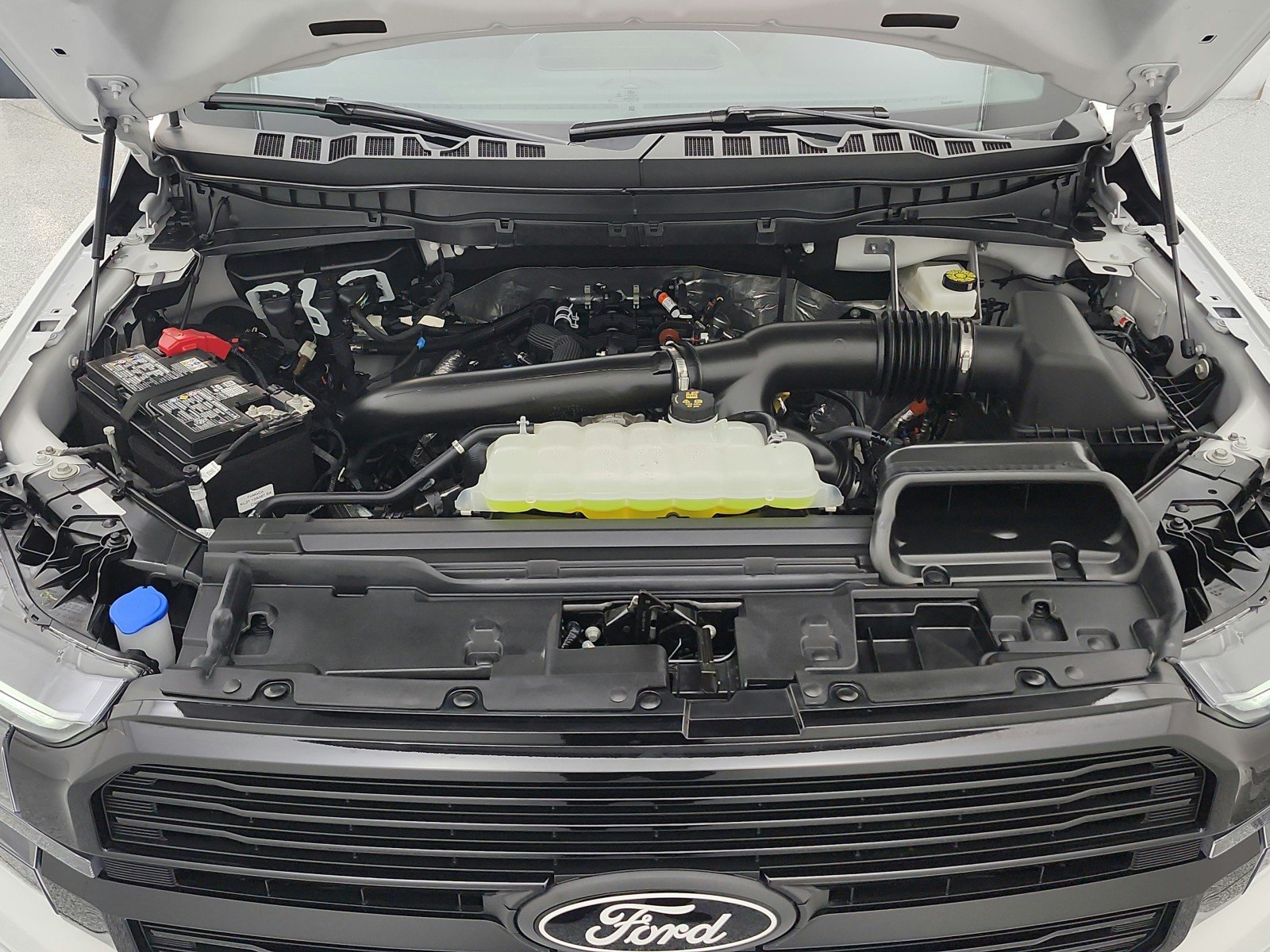 2025 Ford F-150 Platinum - Photo 21