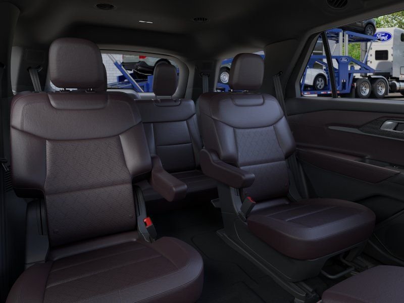 New 2026 Star White Metallic Tri-Coat Ford Platinum™ image 34