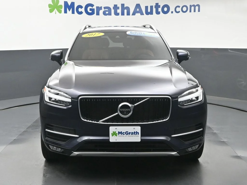 Certified Used 2017 Blue Volvo T6 Momentum image 6