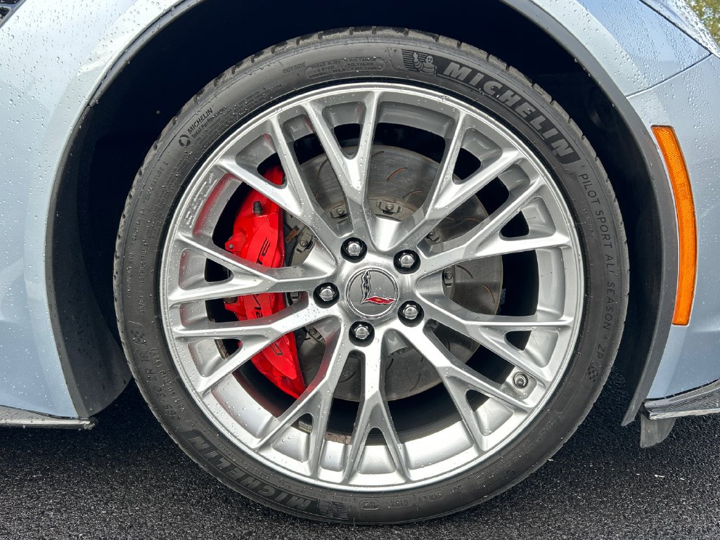 Used 2017 Blue Chevrolet Z06 image 30