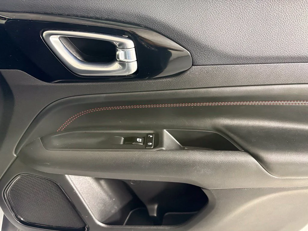 Used 2025 Silver Jeep Trailhawk image 12