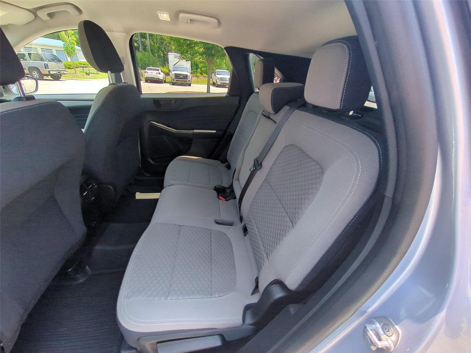 Used 2022 Iced Blue Silver Ford SE image 32