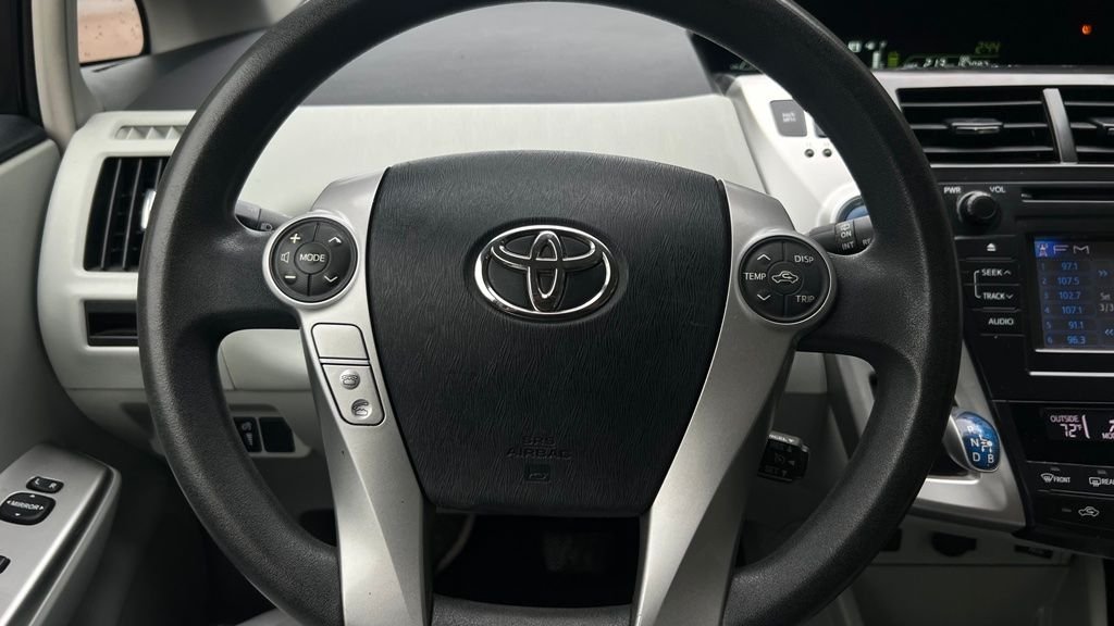Used 2012 White Toyota Two image 11