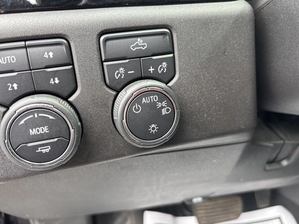 2024 Chevrolet Silverado 1500 LT - Photo 27