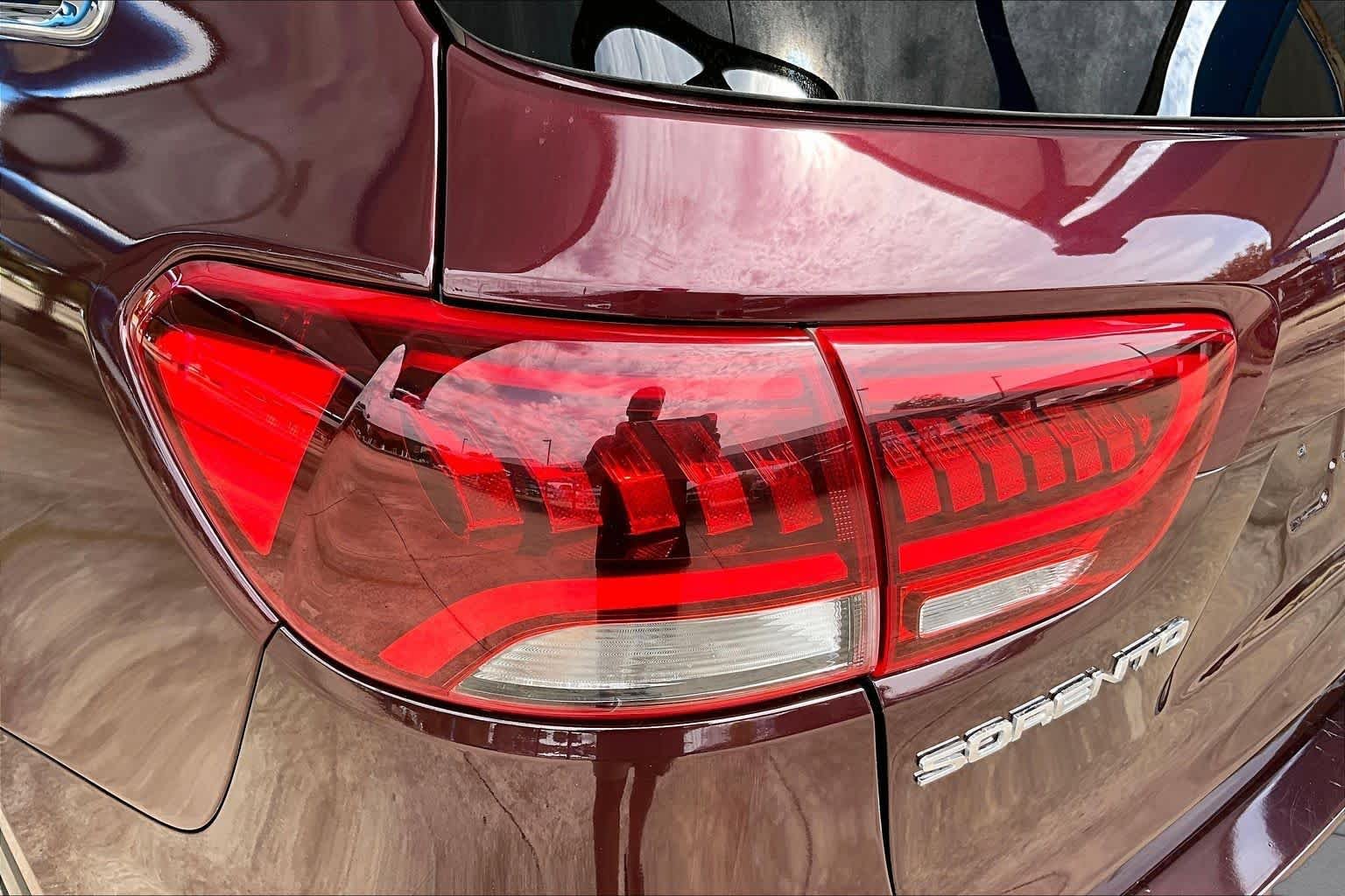 Used 2019 Sangria Kia EX V6 image 29