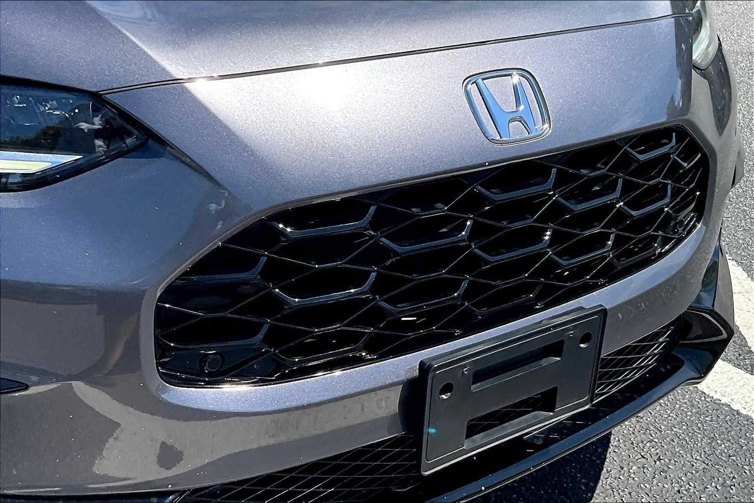 Certified Used 2023 Modern Steel Metallic Honda EX-L image 31
